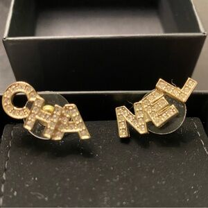 Chanel CHA-NEL earrings! Golden Crystal!